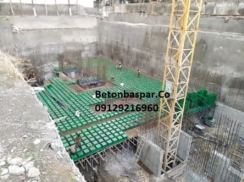 قالب وافل 60*60 در پروژه تهران نمای فوقانی از قالب وافل 60*60 قبل از بتن ریزی سقف وافل در پروژه تهران